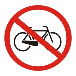 Zakaz jazdy / wjazdu rowerami. Naklejka 3.